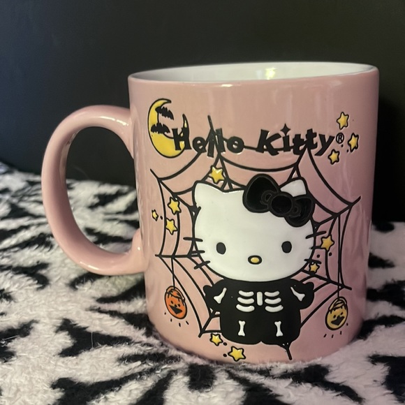 NEW HELLO KITTY Pastel Pink 🩷 Halloween Mug Skeleton - Picture 3 of 4